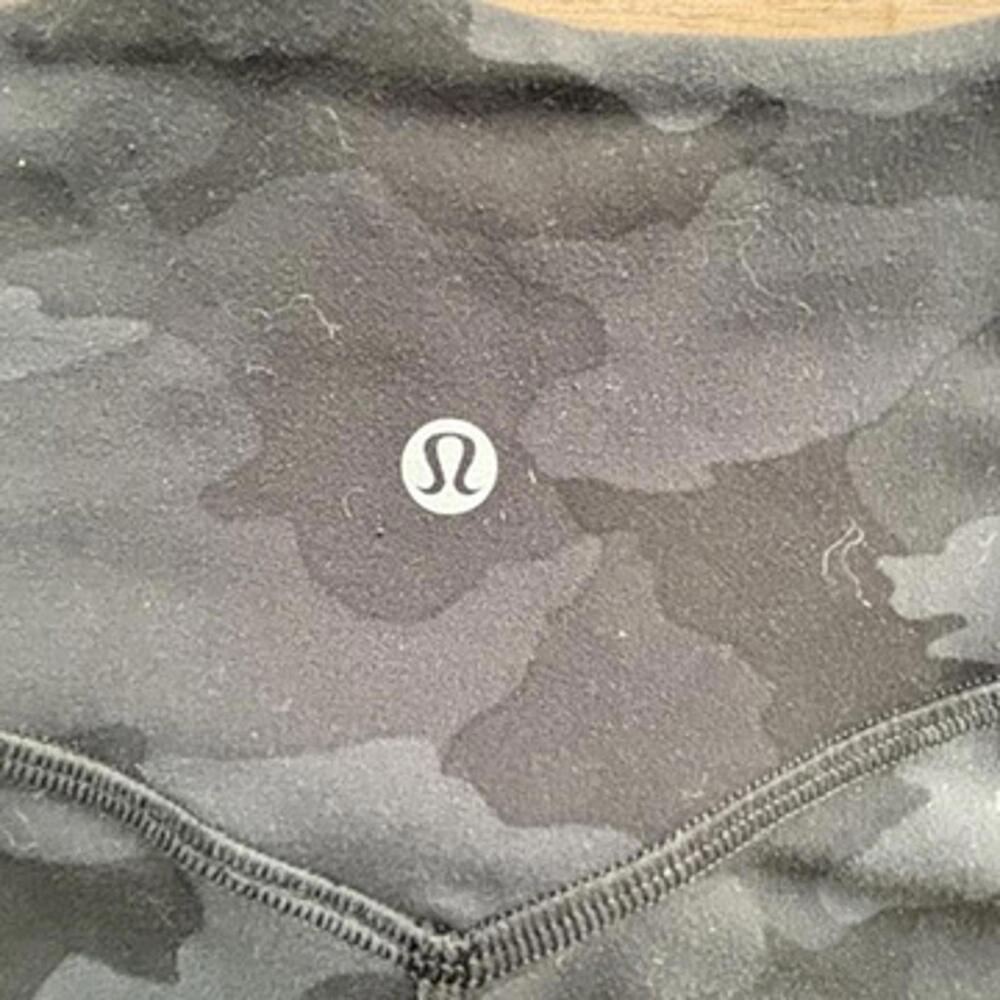 Lululemon Align Jogger / Camo Jogger –‎ Black Camo – Size 6 - Picture 7 of 7